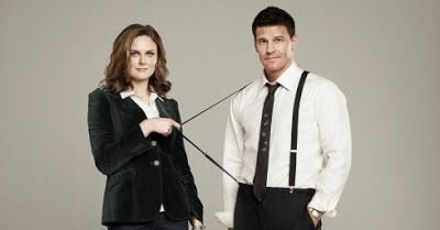 El polvo pendiente, otro Post Data, Bones, serie, pareja, Pilar Ruiz Costa