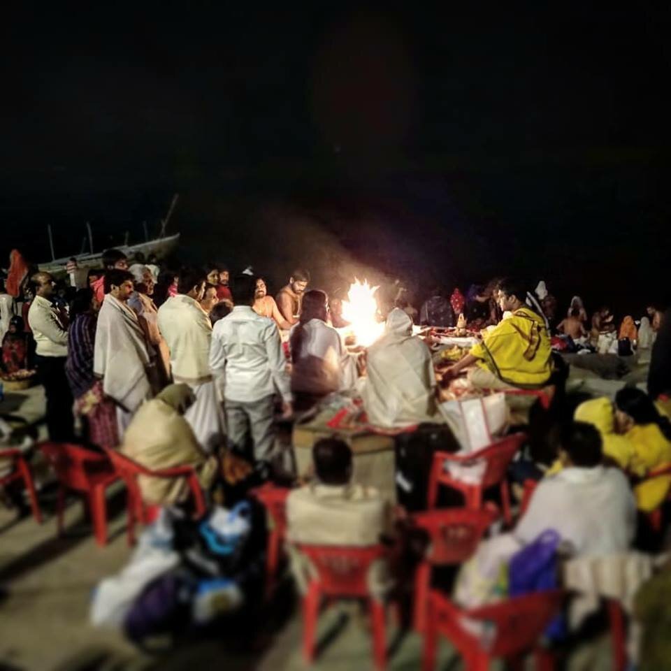 eclipse luna, varanasi, Benarés, Ganges, otro Post Data